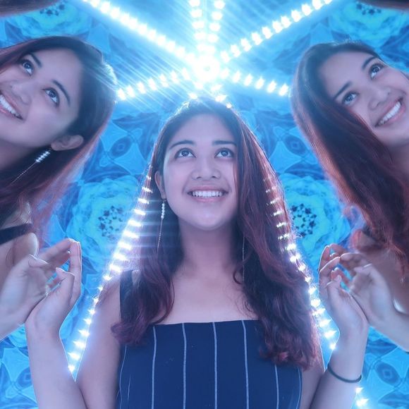 Meet your Posher, Monica - Picture 1 of 1